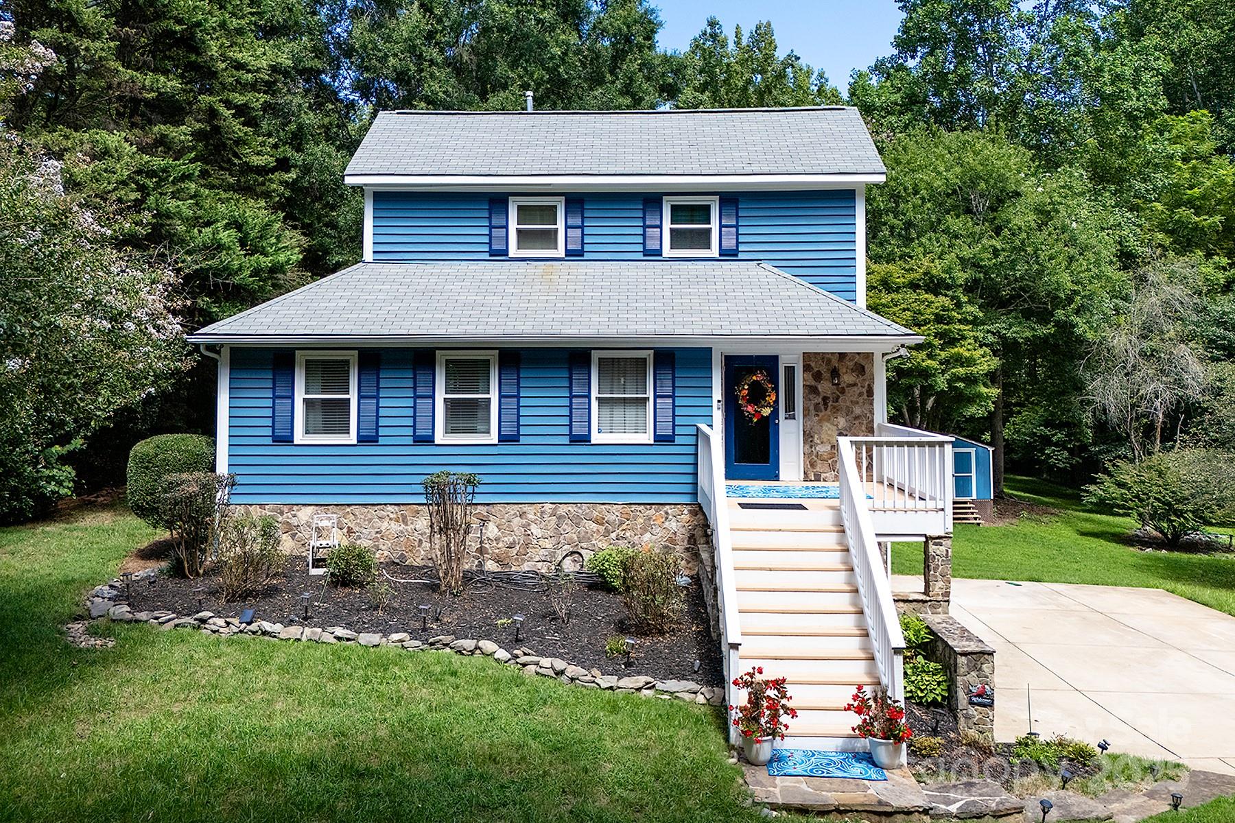 4711 Mountain Point, Charlotte, NC. property listing photo