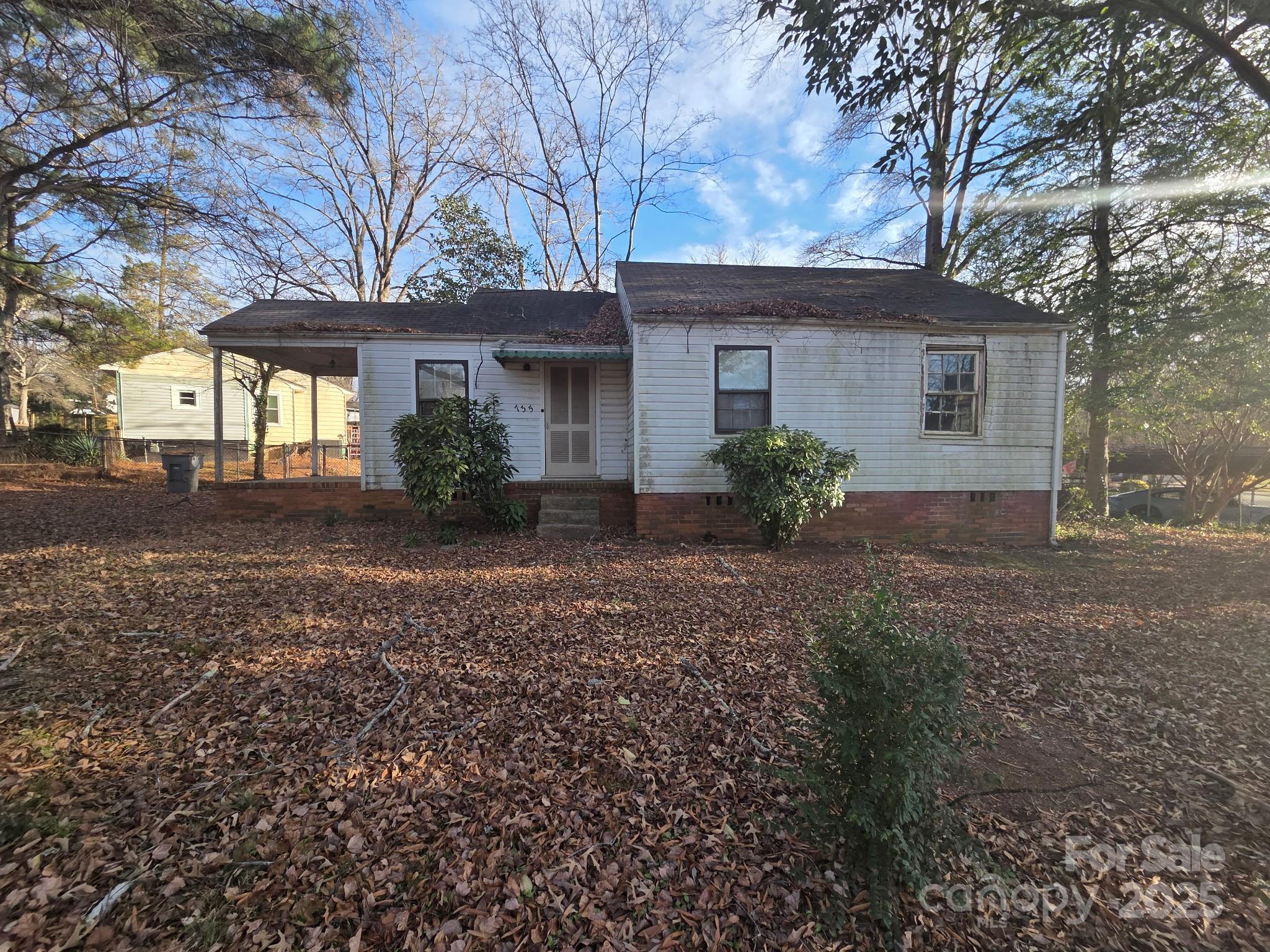 735 Seldon Drive, Charlotte, NC. property listing photo