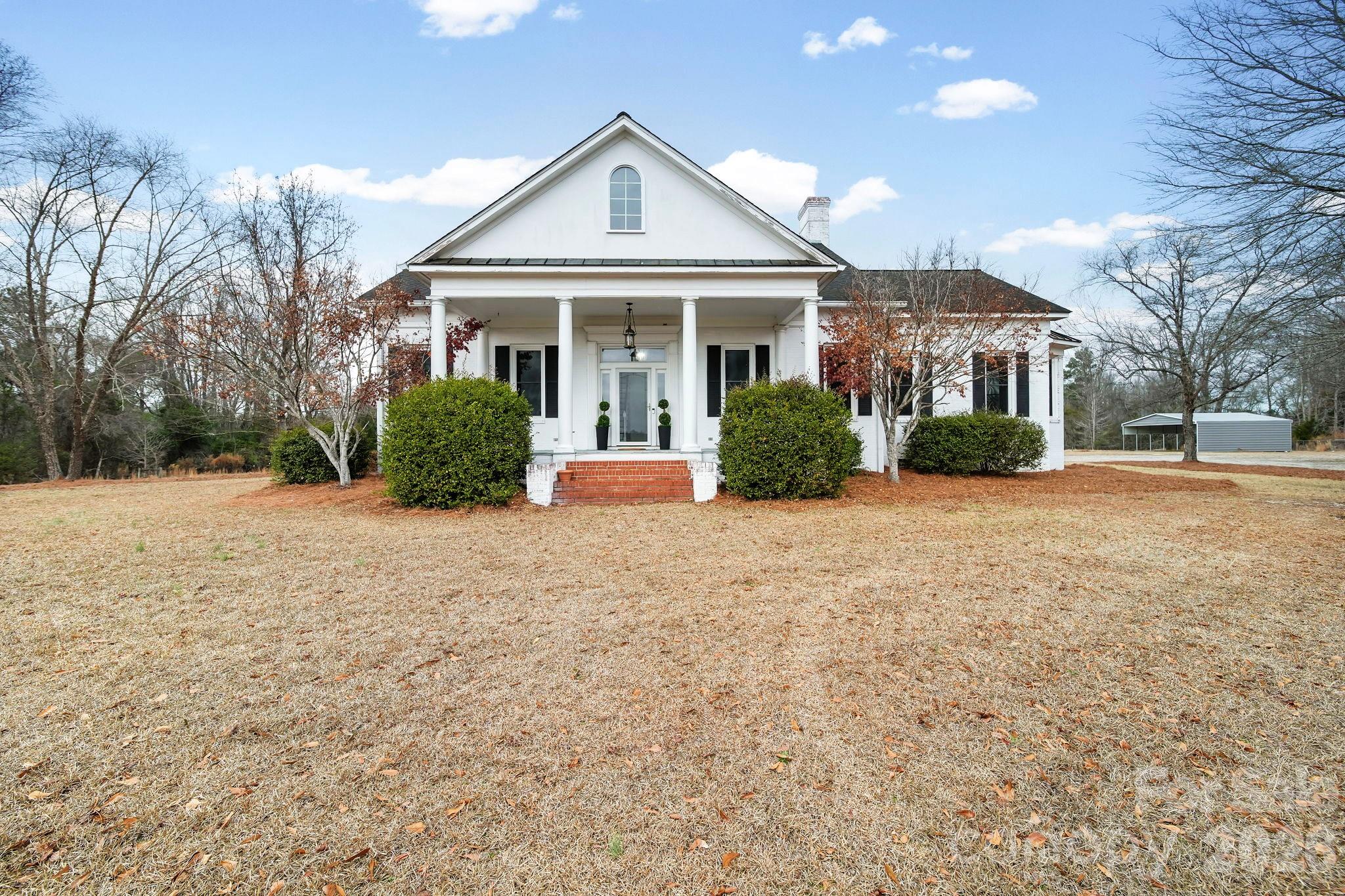 1004 Four Mile Loop, Cheraw, SC. property listing photo