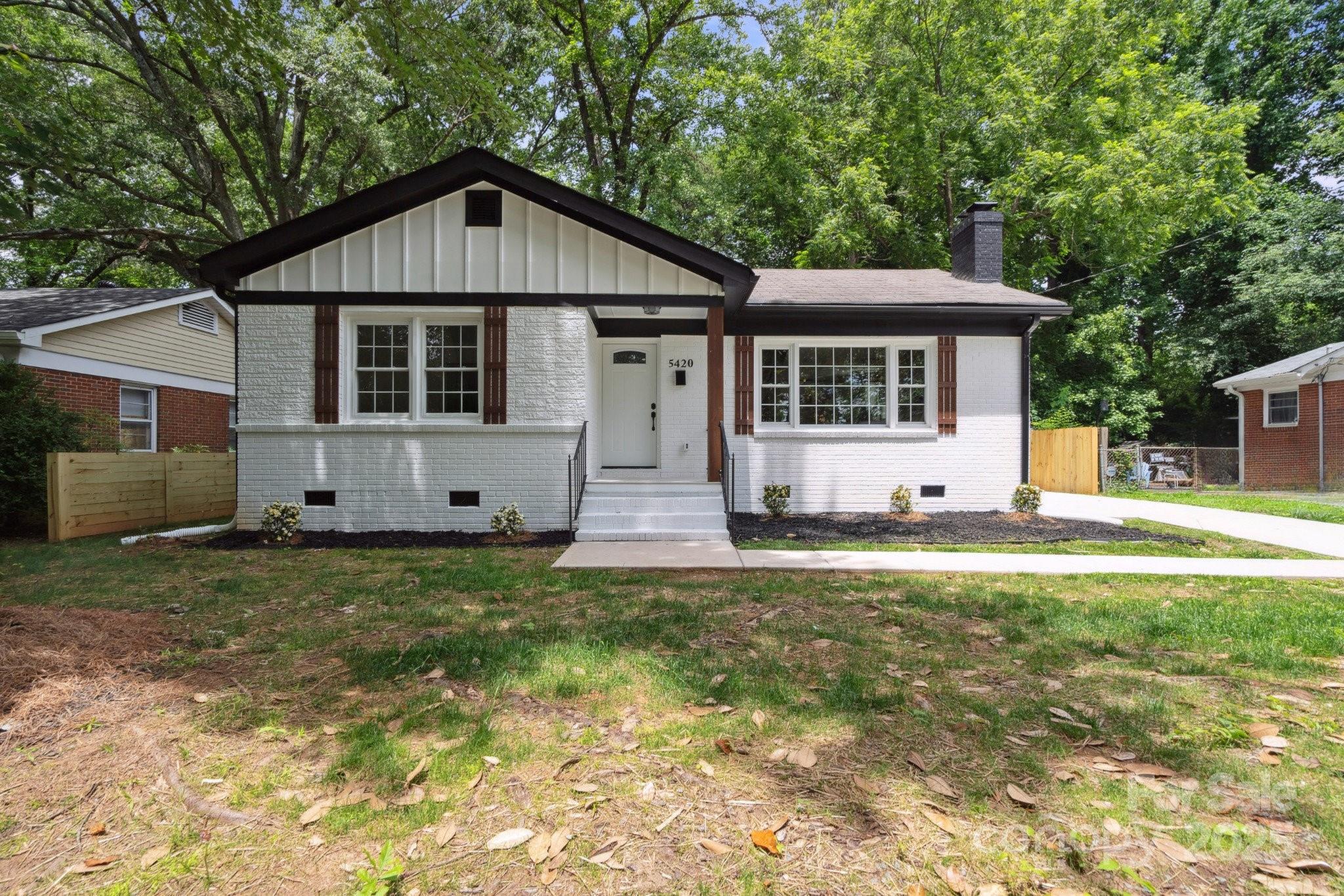 5420 Gwynne Avenue, Charlotte, NC. property listing photo