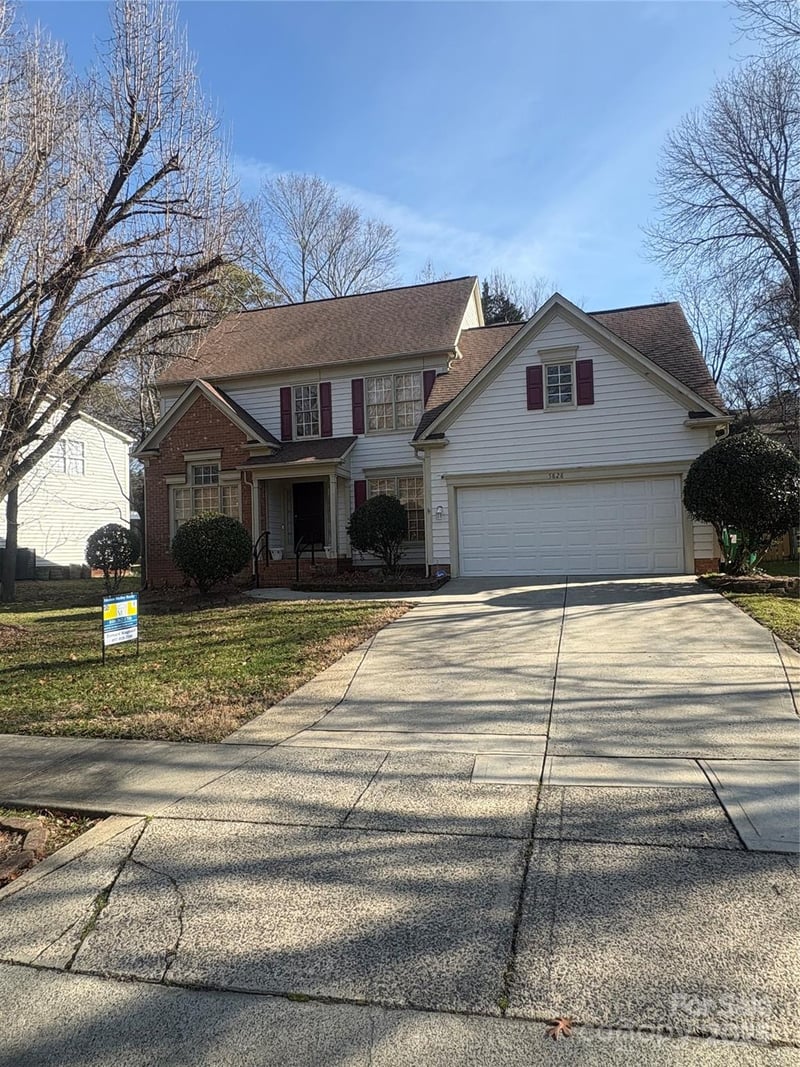 5828 Swanston Drive, Charlotte, NC - 4 beds, 2.5 baths, 2,328 sqft - $459,900