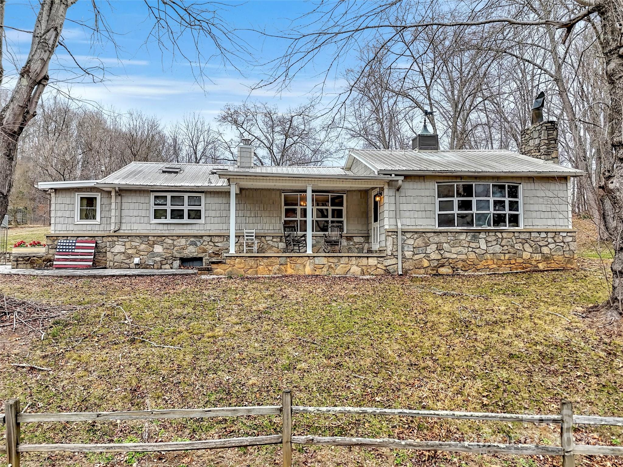 18 & 44 Sierra Point, Waynesville, NC. property listing photo