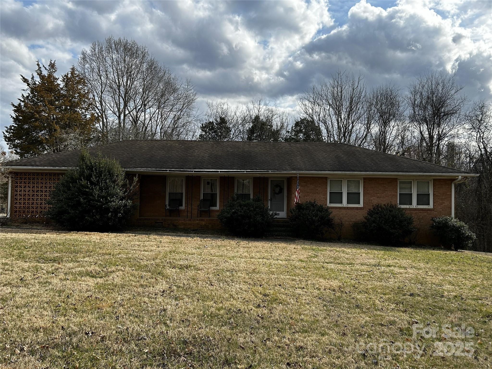7008 Mcilwaine Road, Huntersville, NC. property listing photo