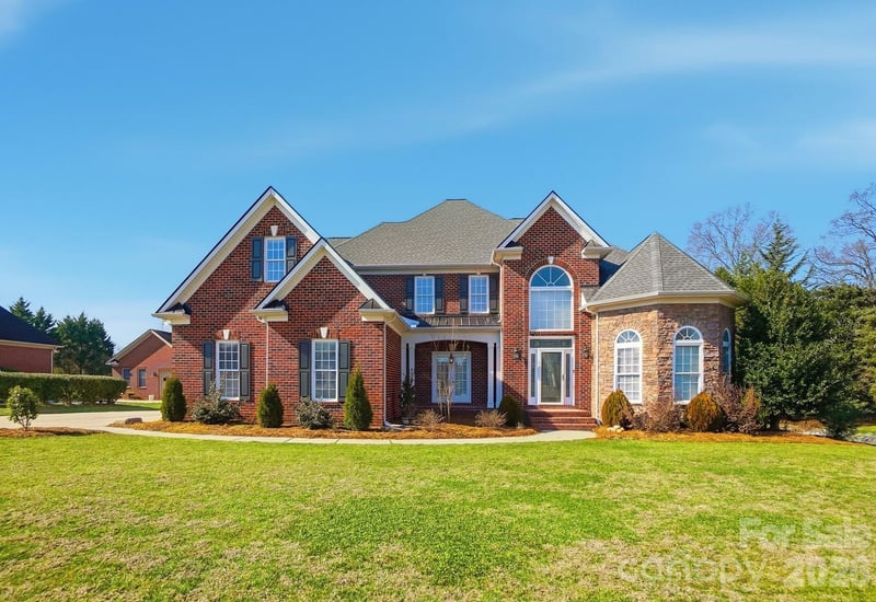 2709 Smith Field, Monroe, NC - 5 beds, 4 baths, 3,710 sqft - $750,000