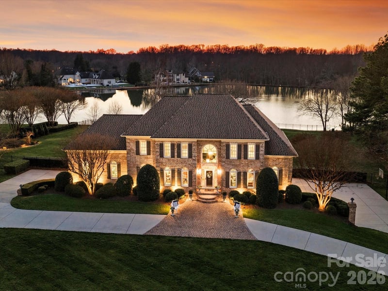 433 Landsbury, Waxhaw, NC - 5 beds, 5 baths, 4,687 sqft - $1,999,900