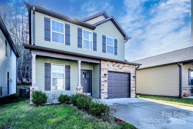 35 Greenly, Fletcher, NC - 3 beds, 3 baths, 1,291 sqft - $345,000