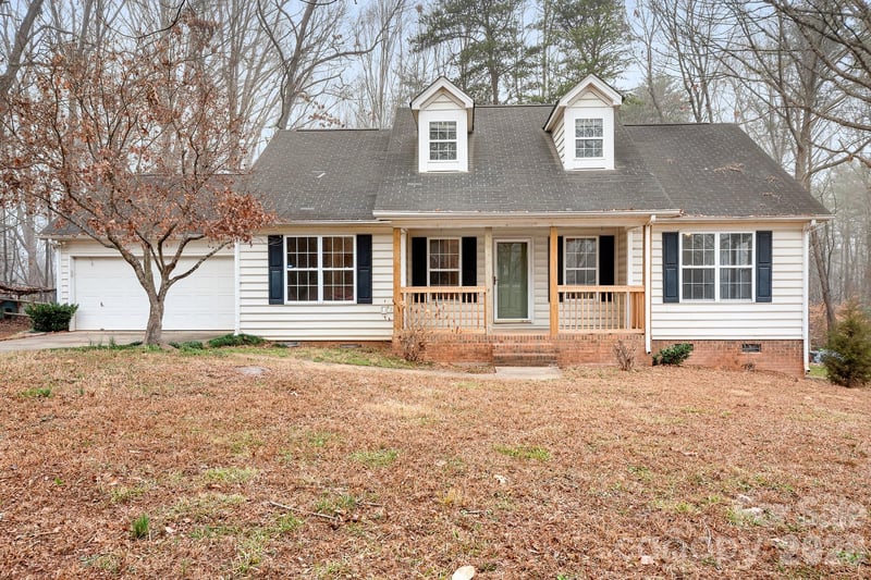 177 Highland Woods Court, Denver, NC - 3 beds, 2 baths, 1,240 sqft - $319,900
