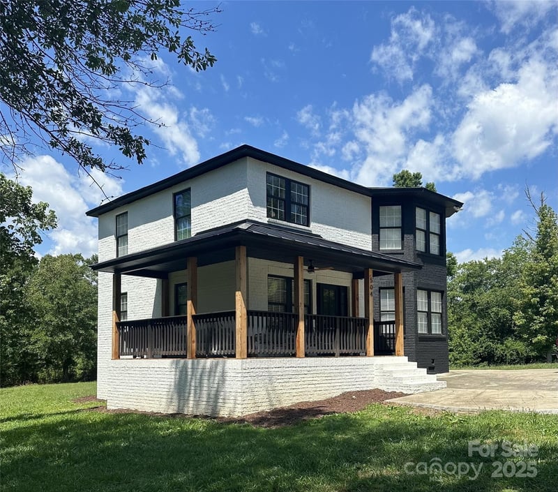 504 Six Mile Creek, Lancaster, SC - 3 beds, 3 baths, 1,715 sqft - $525,000