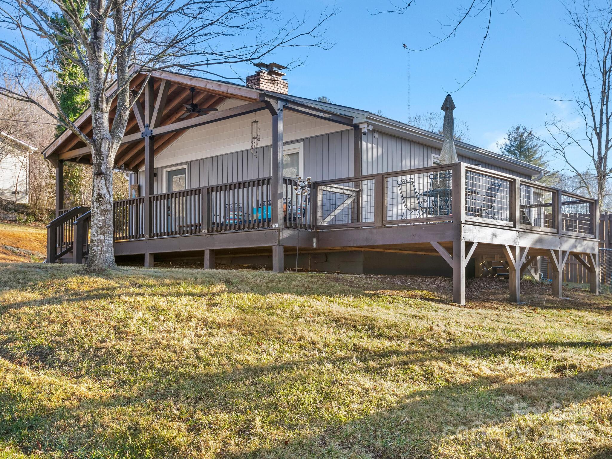 240 Norleon Avenue, Hendersonville, NC. property listing photo