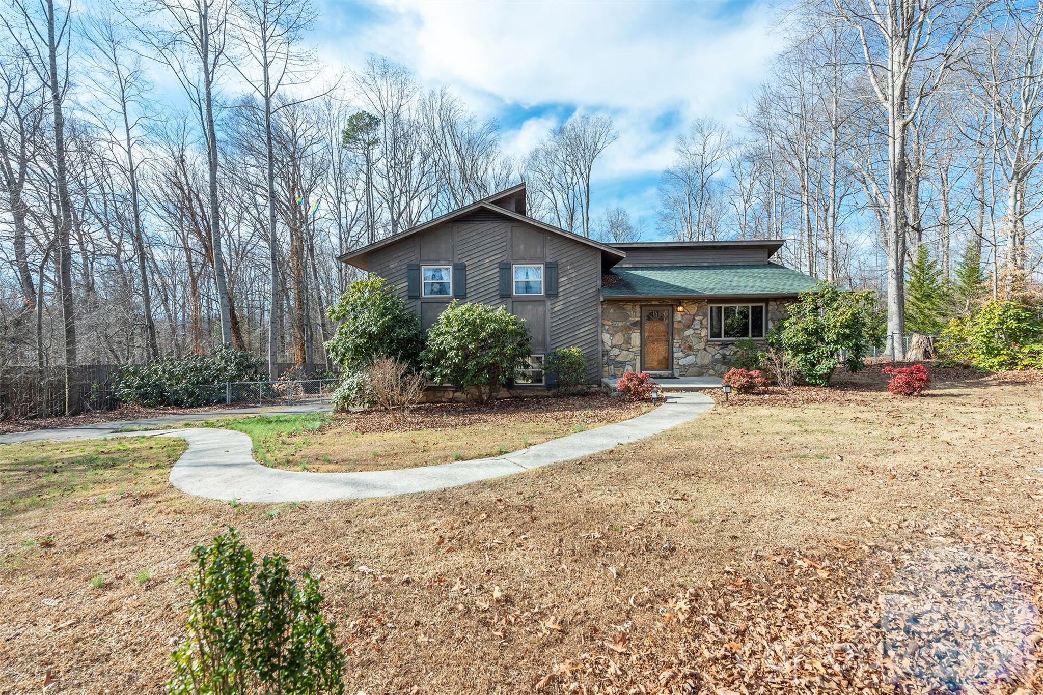 287 Liberty Road, Candler, NC. property listing photo