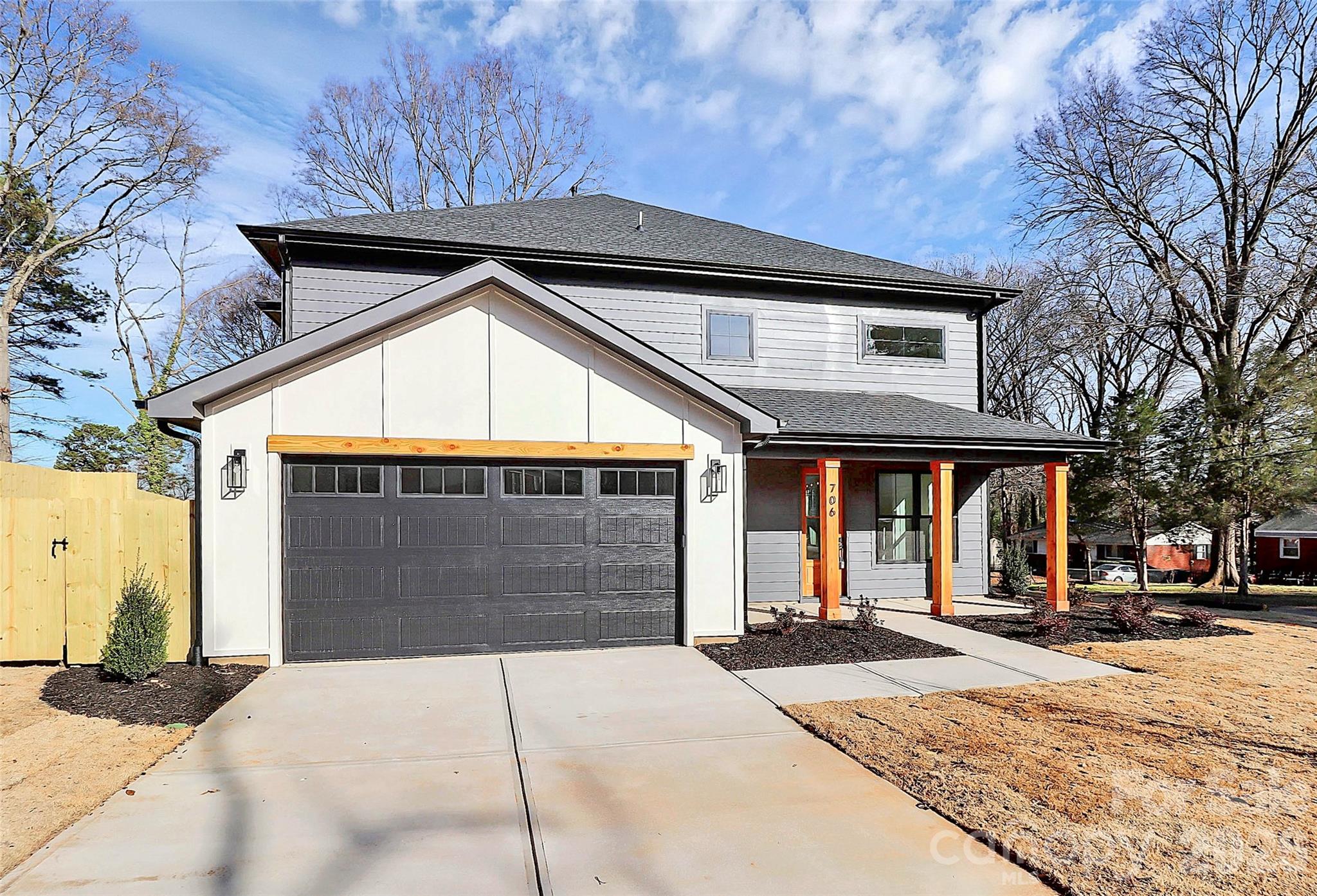 818 Yellowstone Drive, Charlotte, NC. property listing photo