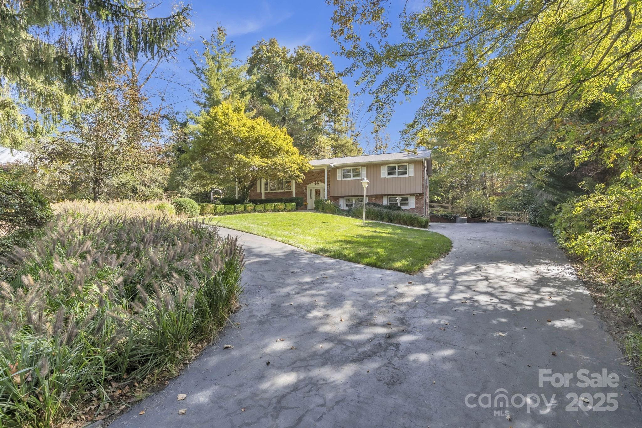 219 Raintree Drive, Hendersonville, NC. property listing photo