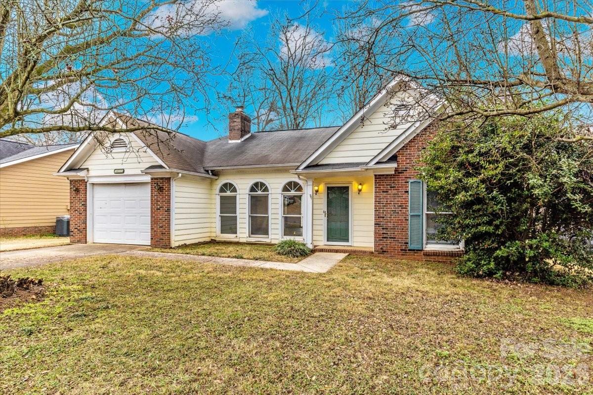 14806 Forest Mist Way, Charlotte, NC. property listing photo