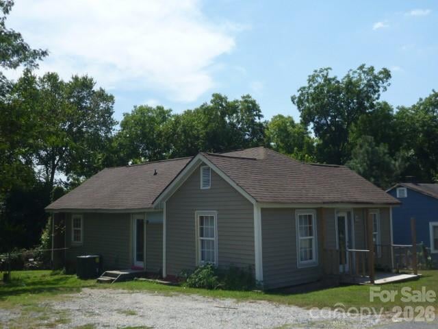 1907 Marshall Avenue, Gastonia, NC - 2 beds, 1 bath, 956 sqft - $149,000
