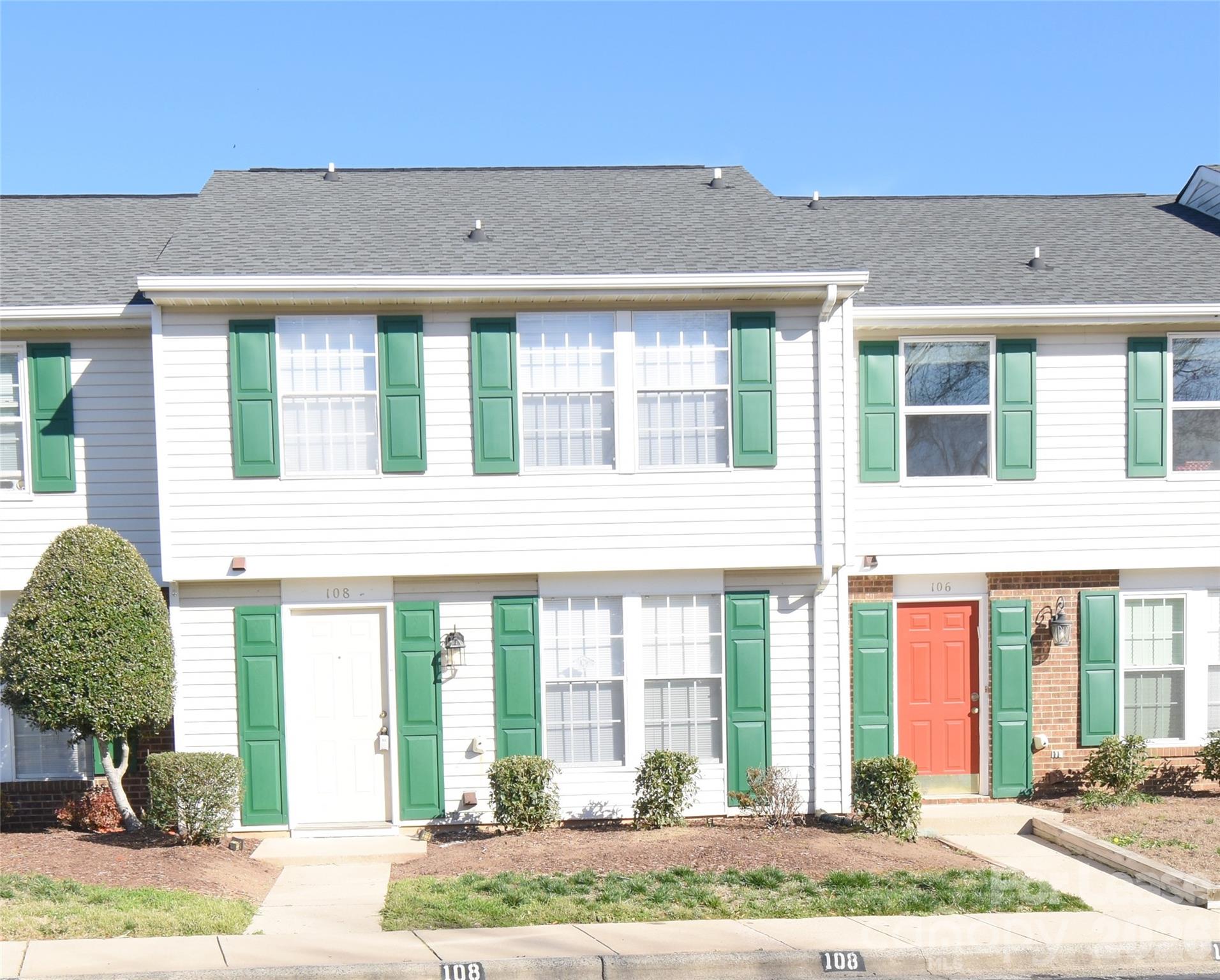 108 Water Oak Drive, Pineville, NC. property listing photo