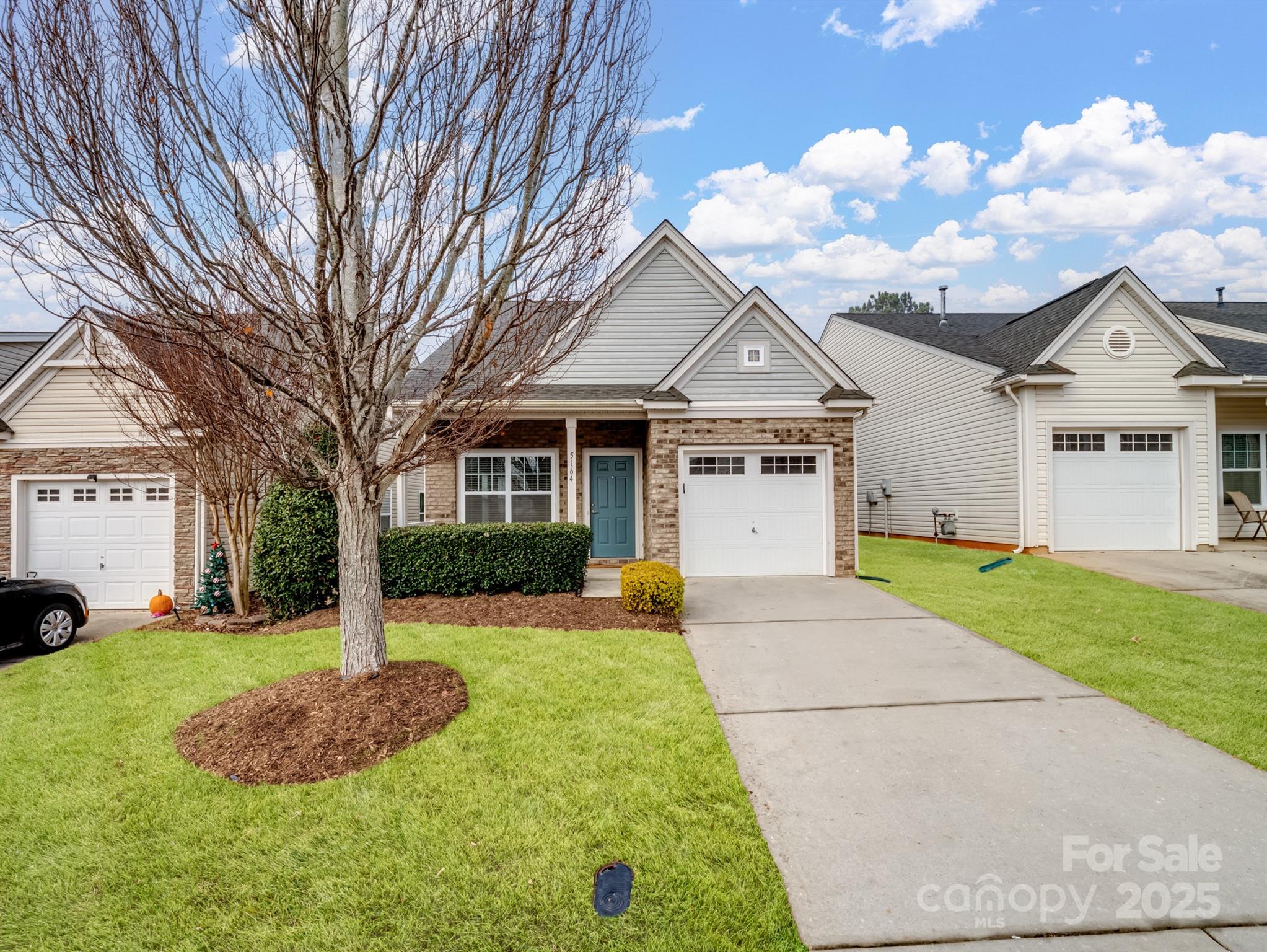 5164 Crystal Lakes Drive, Rock Hill, SC. property listing photo