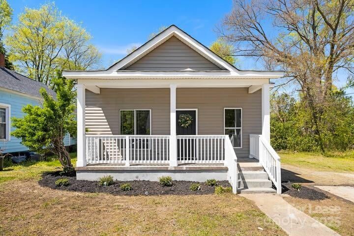 1806 Vinton Street, Charlotte, NC - 3 beds, 1 bath, 1,110 sqft - $1,750