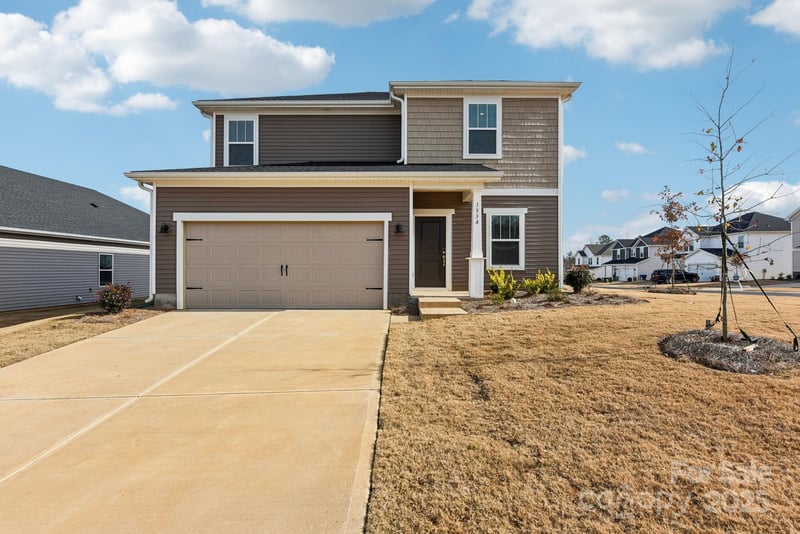 1989 Paddlewheel, Stanley, NC - 3 beds, 3 baths, 1,858 sqft - $354,930