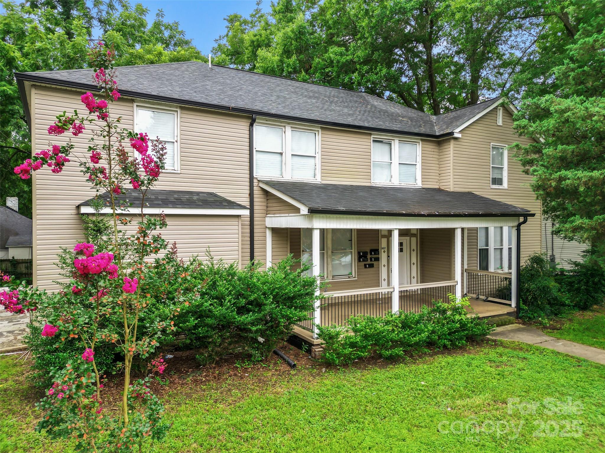 907 W 5th Avenue, Gastonia, NC. property listing photo