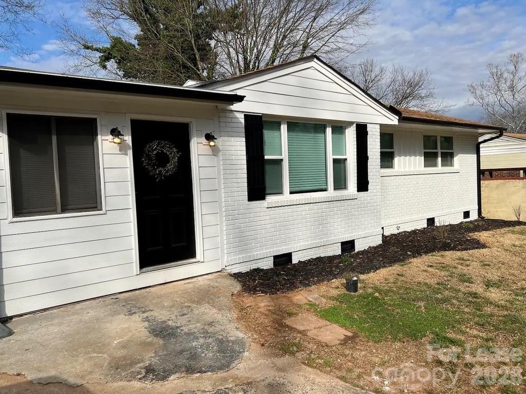 3308 Revolution Park Drive, Charlotte, NC. property listing photo