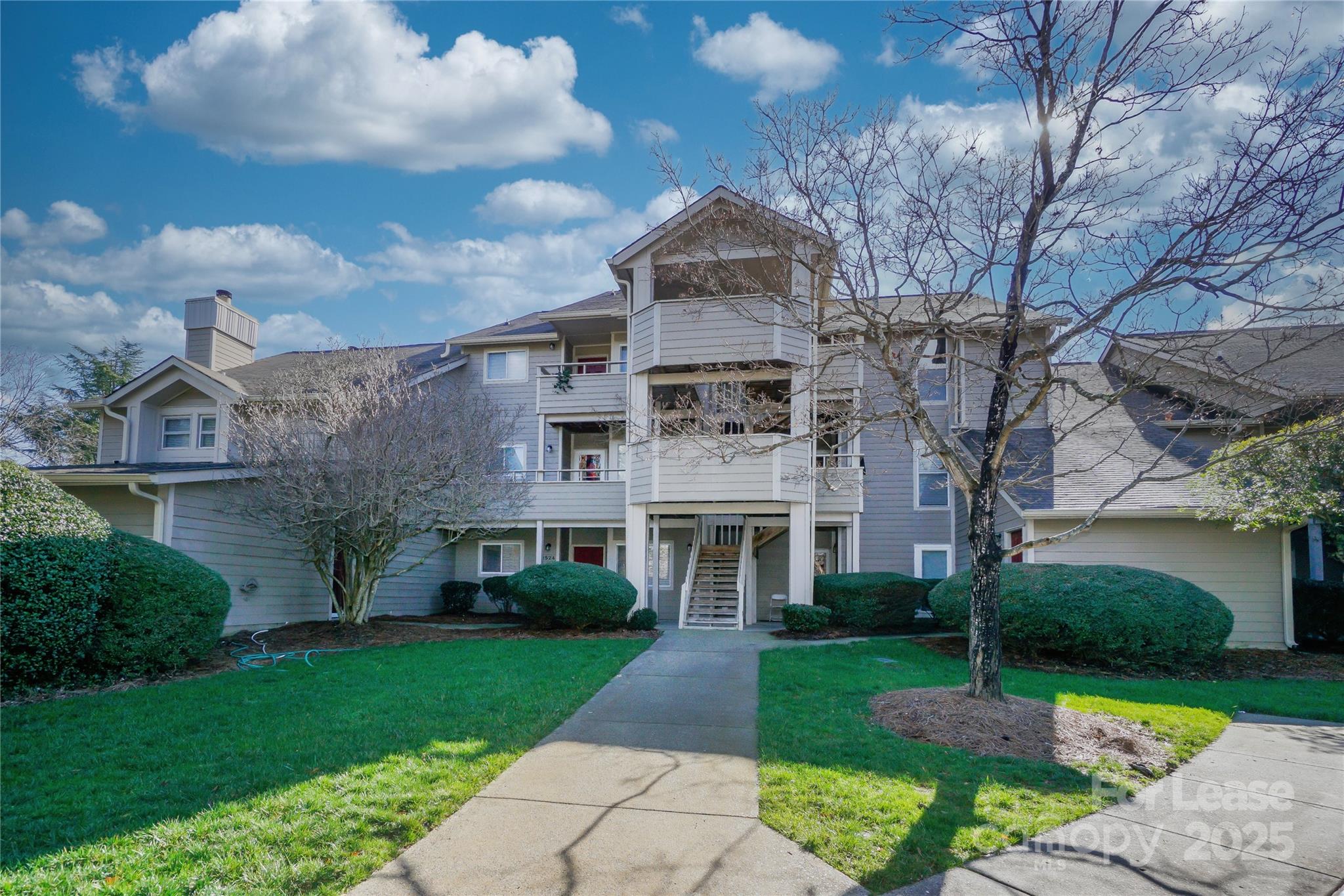 2524 Stradbrook Drive, Charlotte, NC. property listing photo