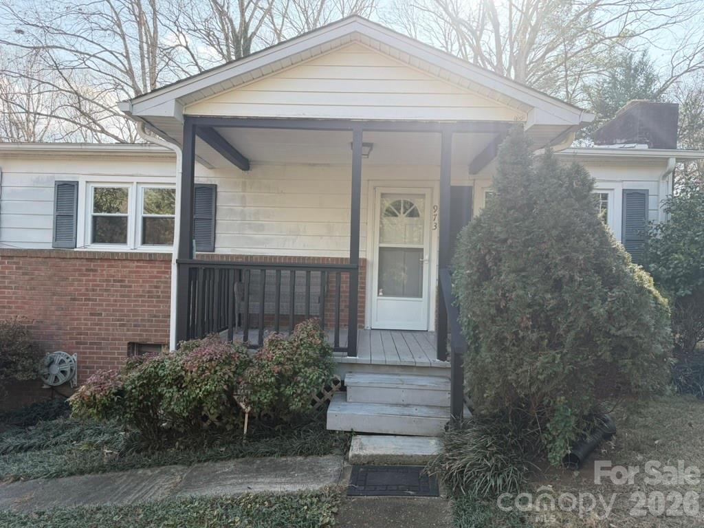 973 8th, Hickory, NC. property listing photo