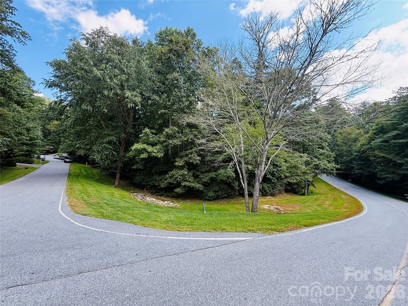 20 Prickly Briar Road, Hendersonville, NC -  - $82,000