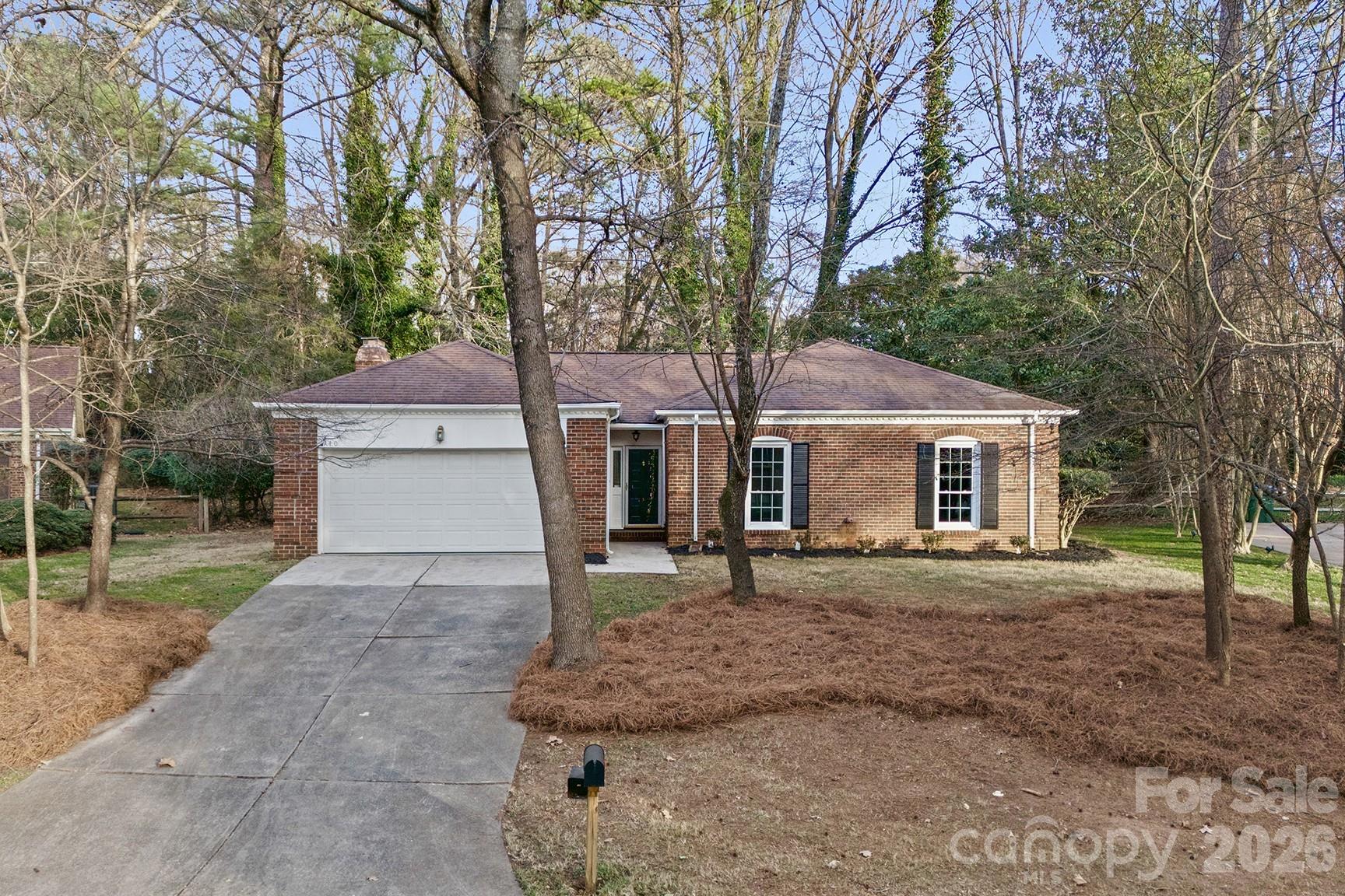 940 Tadlock Place, Matthews, NC. property listing photo