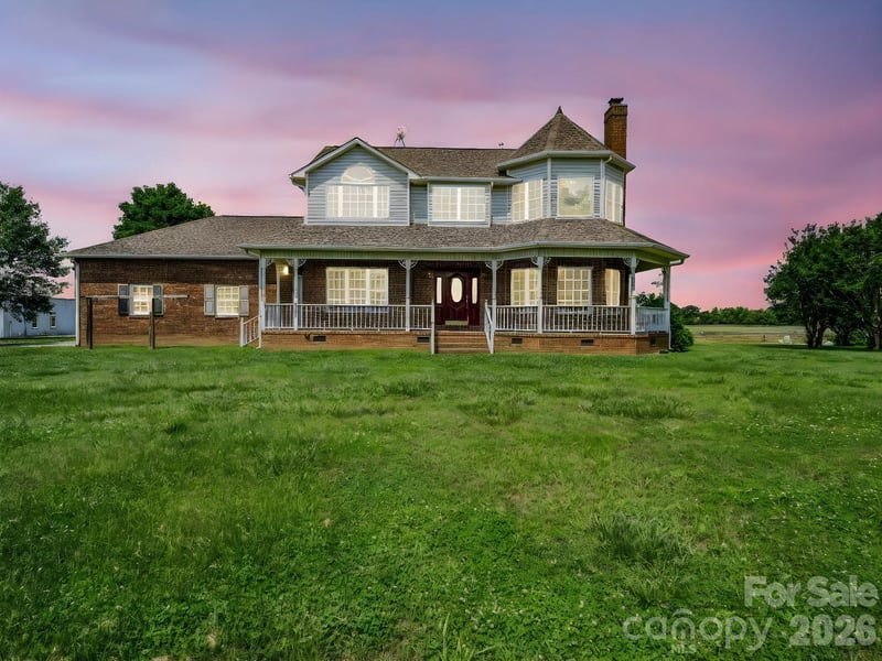 1550 Airport Road, Rutherfordton, NC - 3 beds, 3 baths, 2,900 sqft - $2,250,000