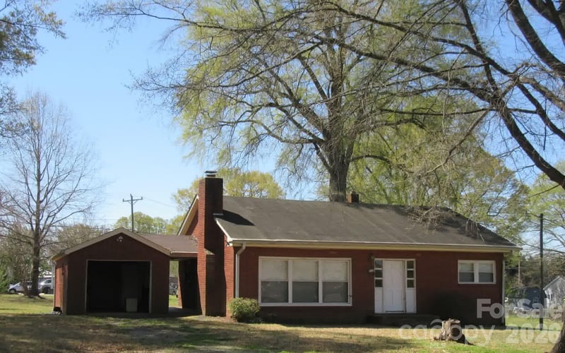 610 E Maryland Avenue, Bessemer City, NC - 3 beds, 1 bath, 1,181 sqft - $180,000