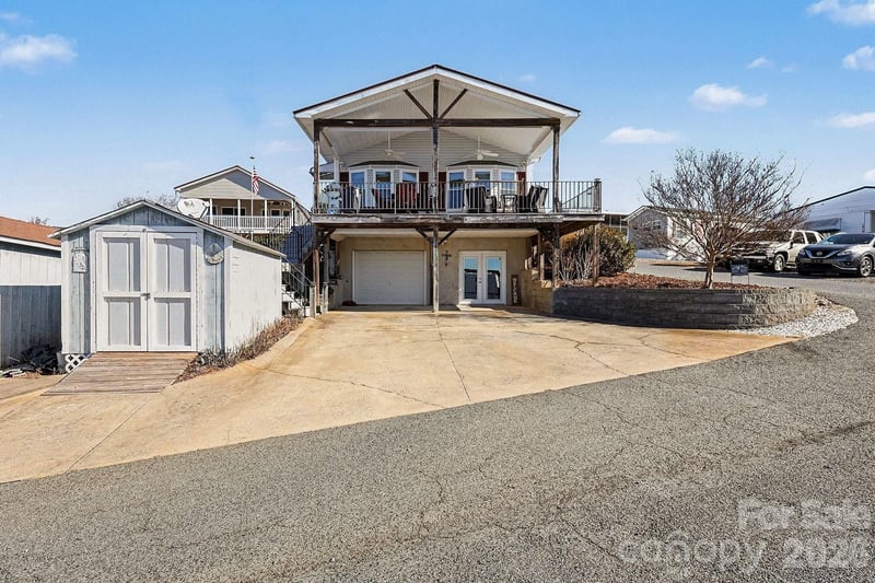 103 Oriole, New London, NC - 3 beds, 2 baths, 1,338 sqft - $399,990