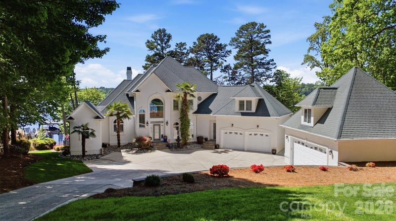 144 Mariner Pointe Lane, Mooresville, NC - 5 beds, 4.5 baths, 4,726 sqft - $2,750,000