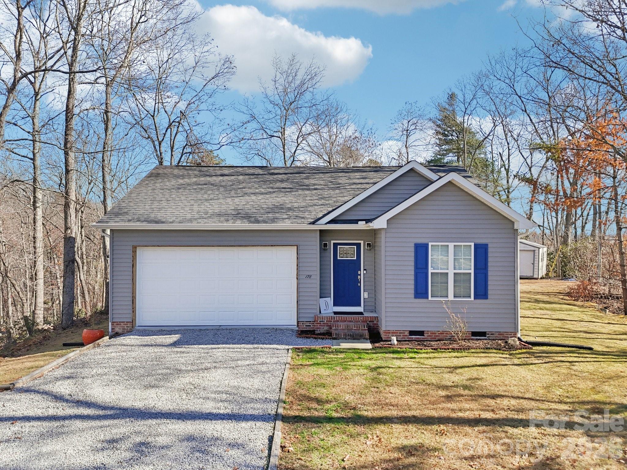 178 Rowe, Hendersonville, NC. property listing photo