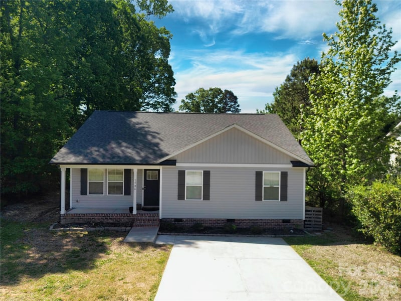 1526 Shepard Street, Kannapolis, NC - 4 beds, 2 baths, 1,547 sqft - $329,000