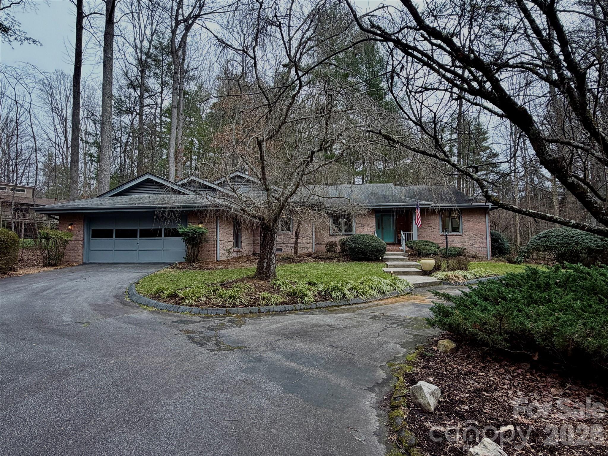 132 Camellia Way, Hendersonville, NC. property listing photo