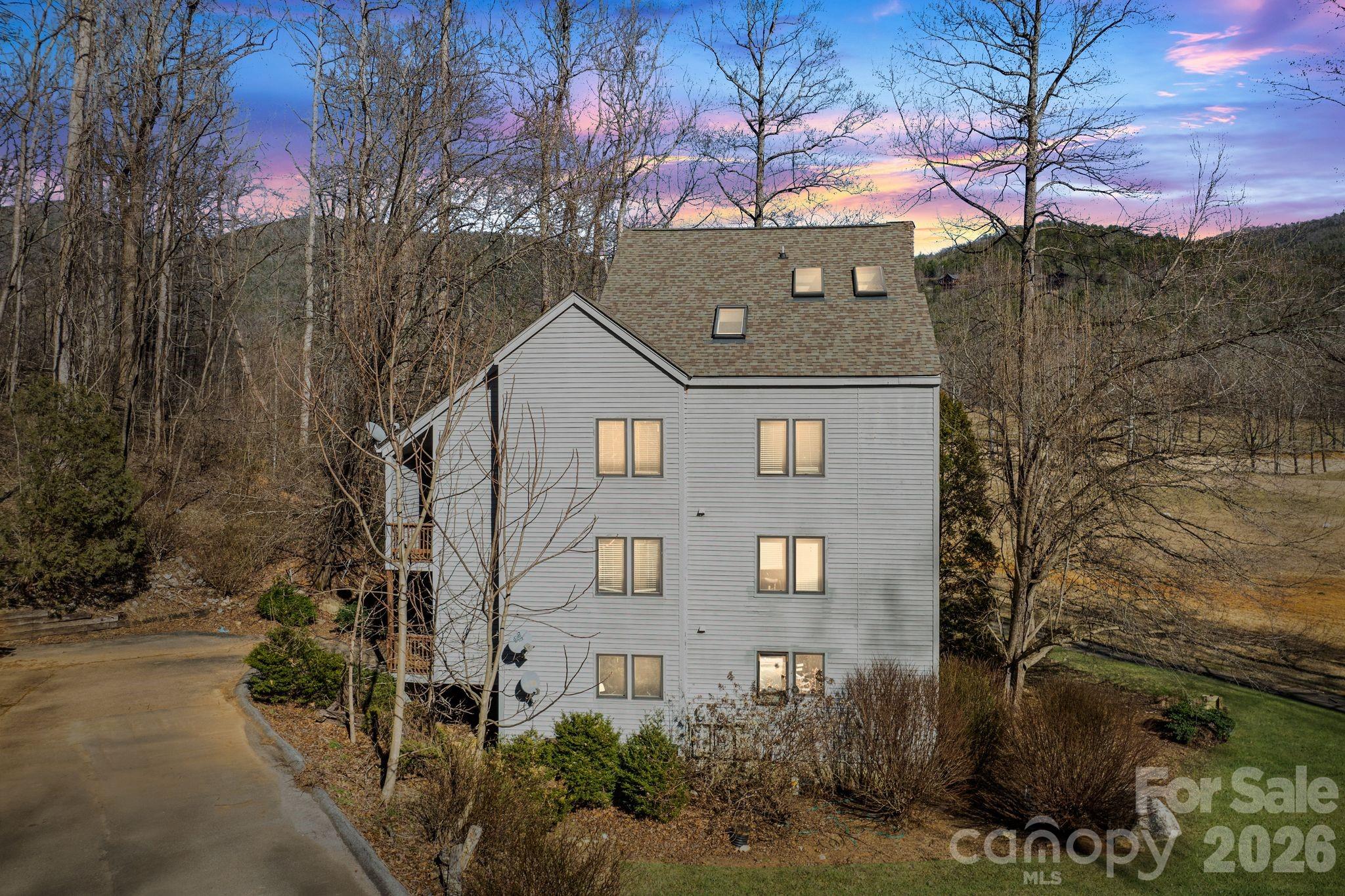 299 Blue Ridge Drive S Apt 3, Marion, NC. property listing photo