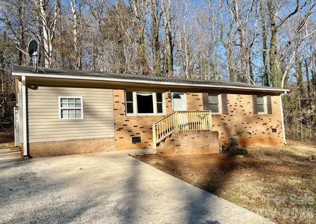 2120 Fallsdale Drive, Gastonia, NC. property listing photo