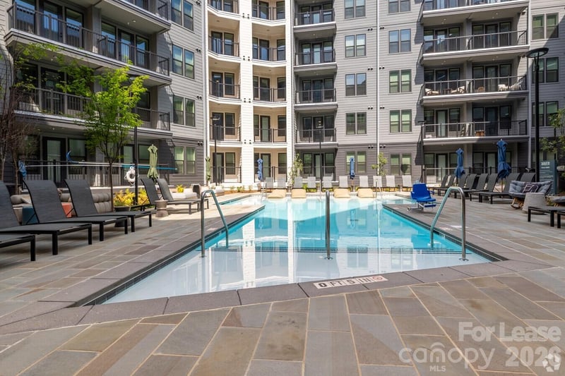 536 W Tremont Avenue A3, Charlotte, NC - 1 bed, 1 bath, 665 sqft - $2,120