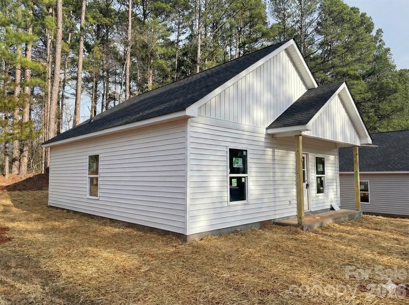 217 Carlie, Norwood, NC - 2 beds, 1 bath, 840 sqft - $189,000
