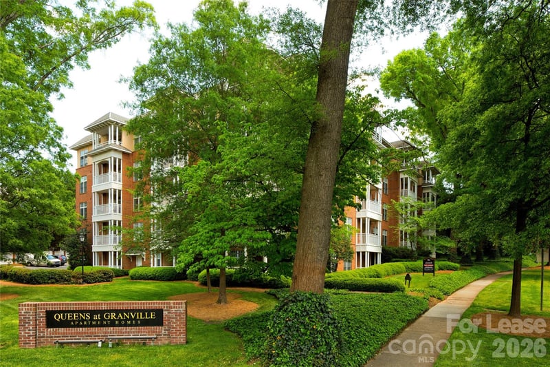 1301 Queens Road Apt 101, Charlotte, NC - 3 beds, 3 baths, 1,560 sqft - $3,710