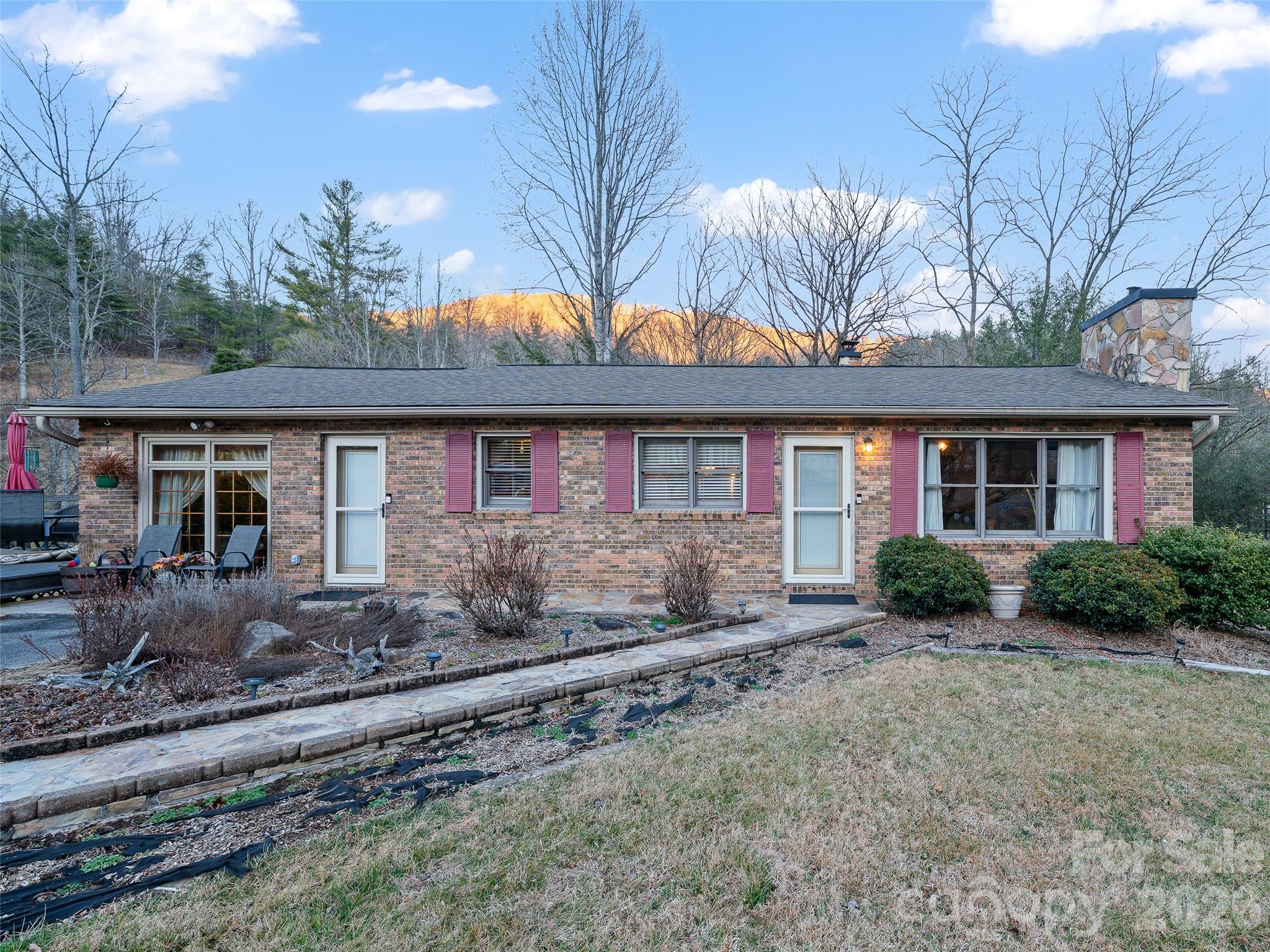 1280 Hamburg Road, Bakersville, NC. property listing photo