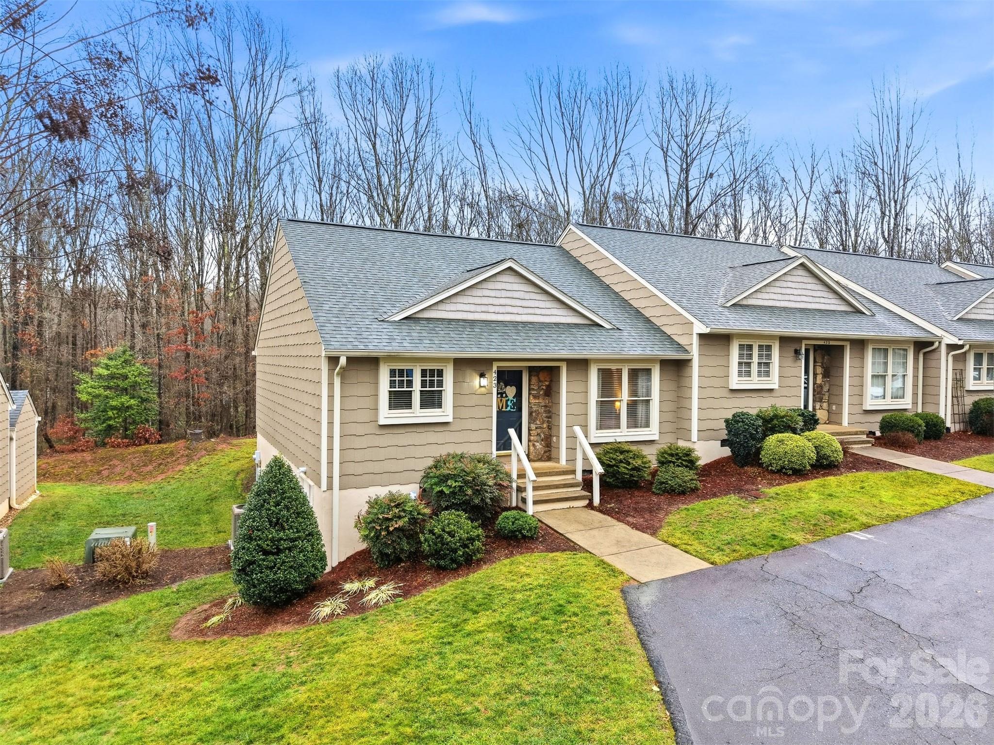 423 19th Avenue Court NE Apt 9, Hickory, NC. property listing photo