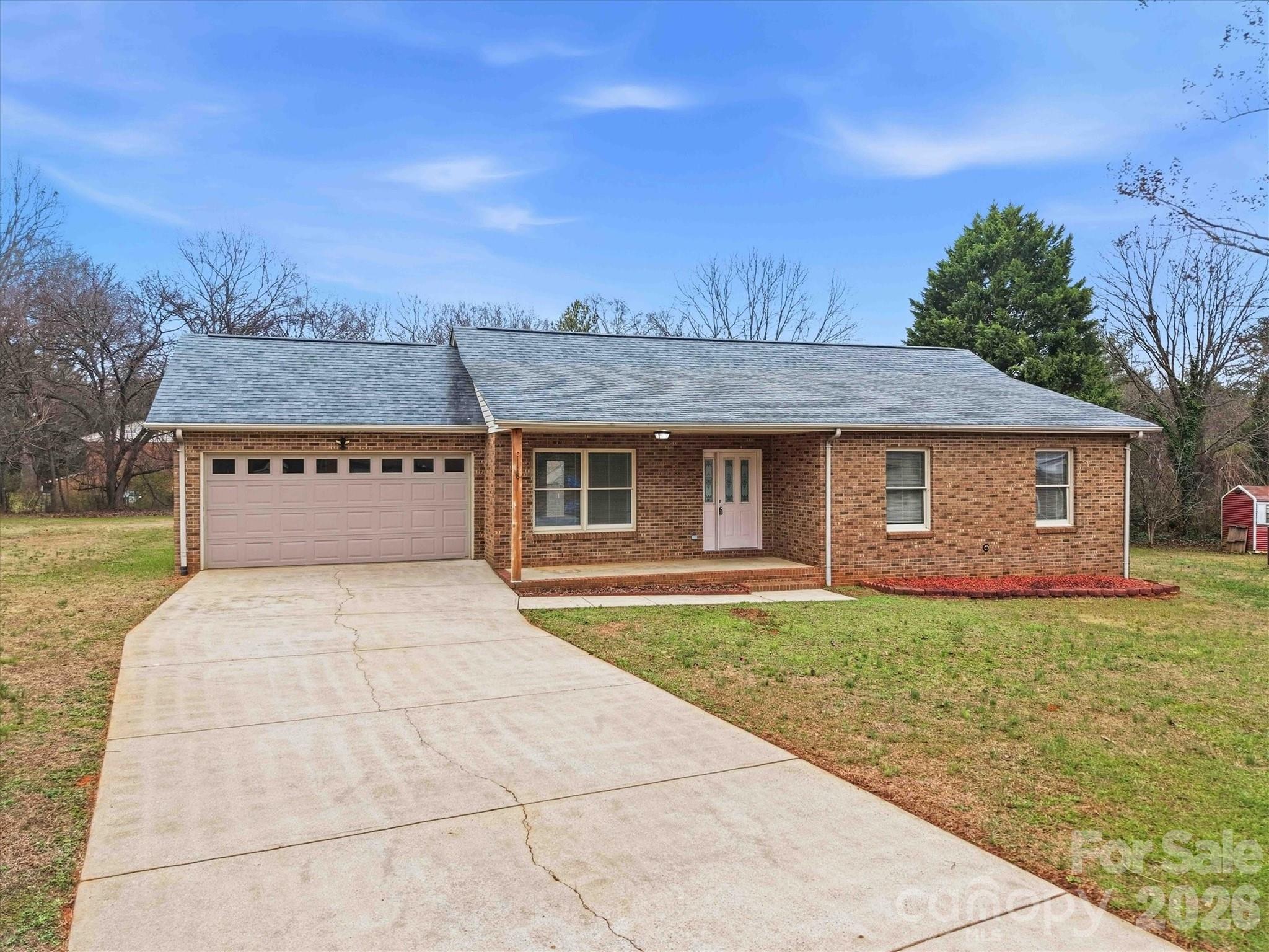 1118 St Michaels Drive SE, Conover, NC. property listing photo