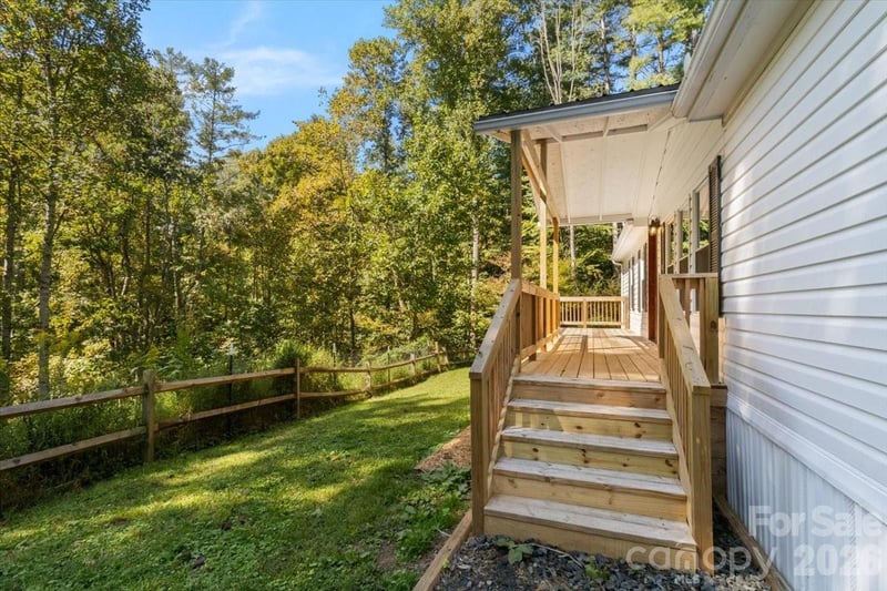 1050 Wyatt Town Road, Burnsville, NC - 3 beds, 2 baths, 1,350 sqft - $199,500