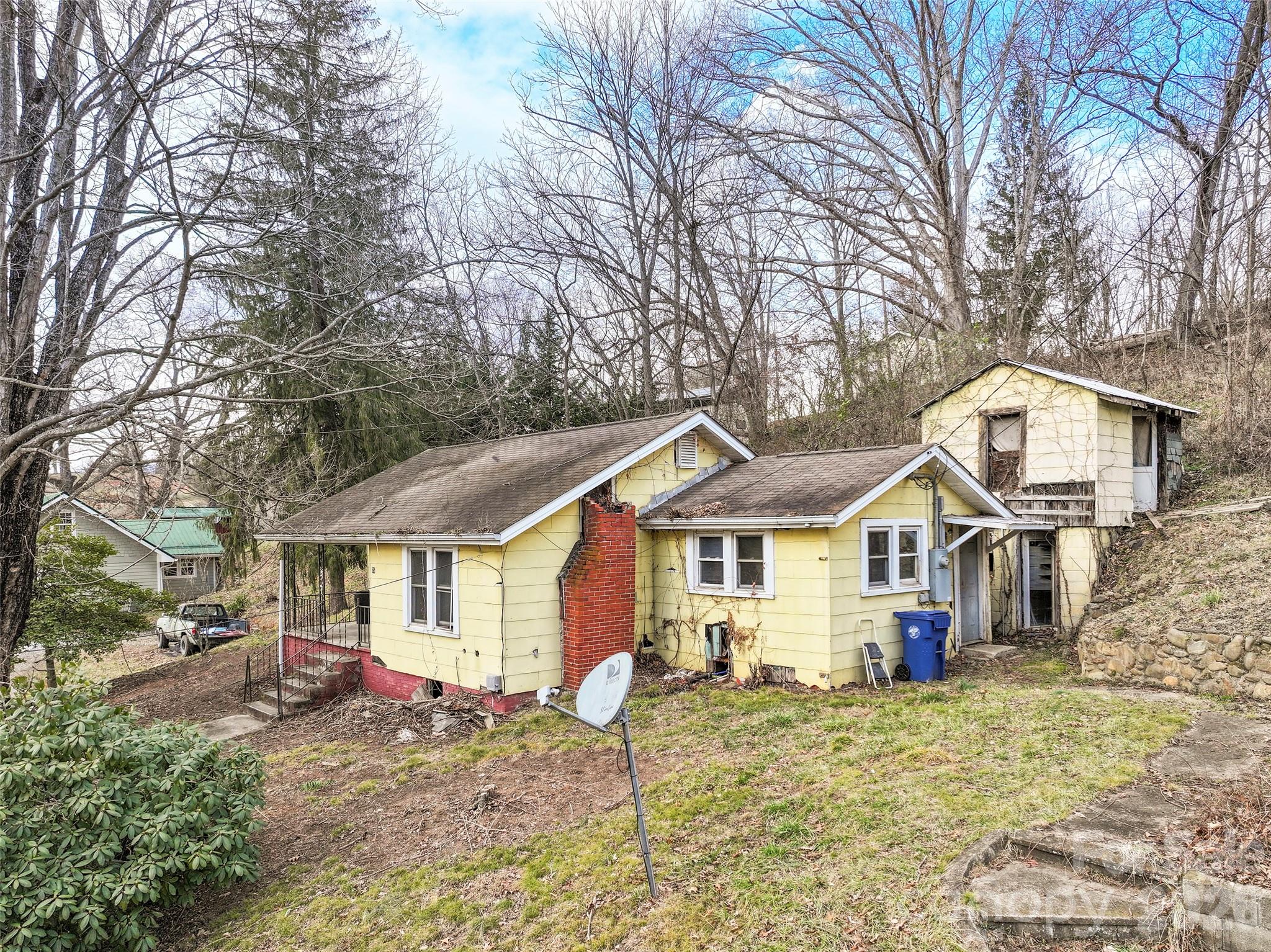 75 Travis Street, Clyde, NC. property listing photo