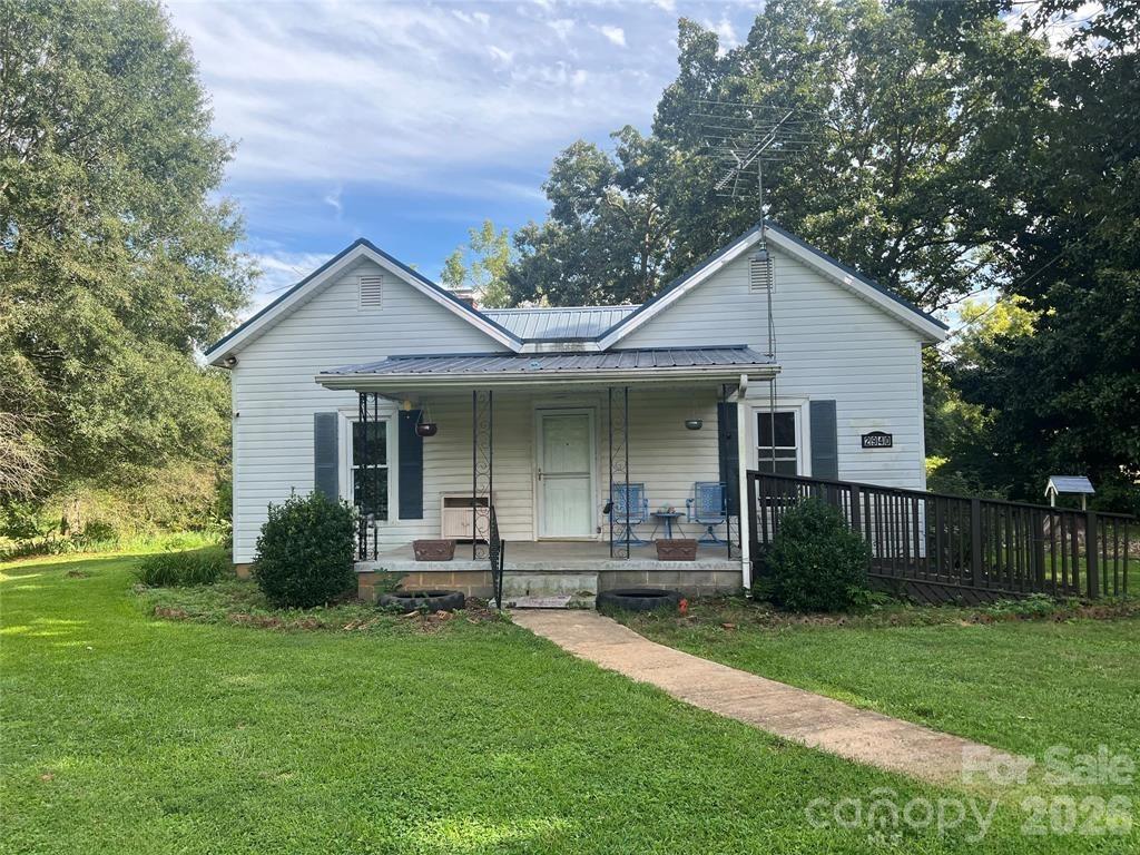 2940 Ambrose Drive, Gastonia, NC. property listing photo