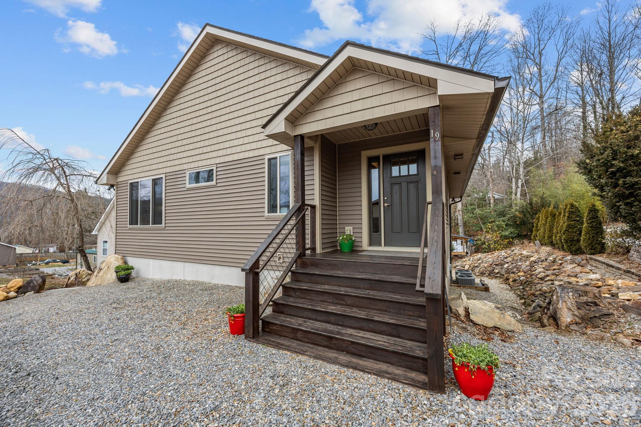 19 Dunsmore Avenue, Black Mountain, NC. property listing photo