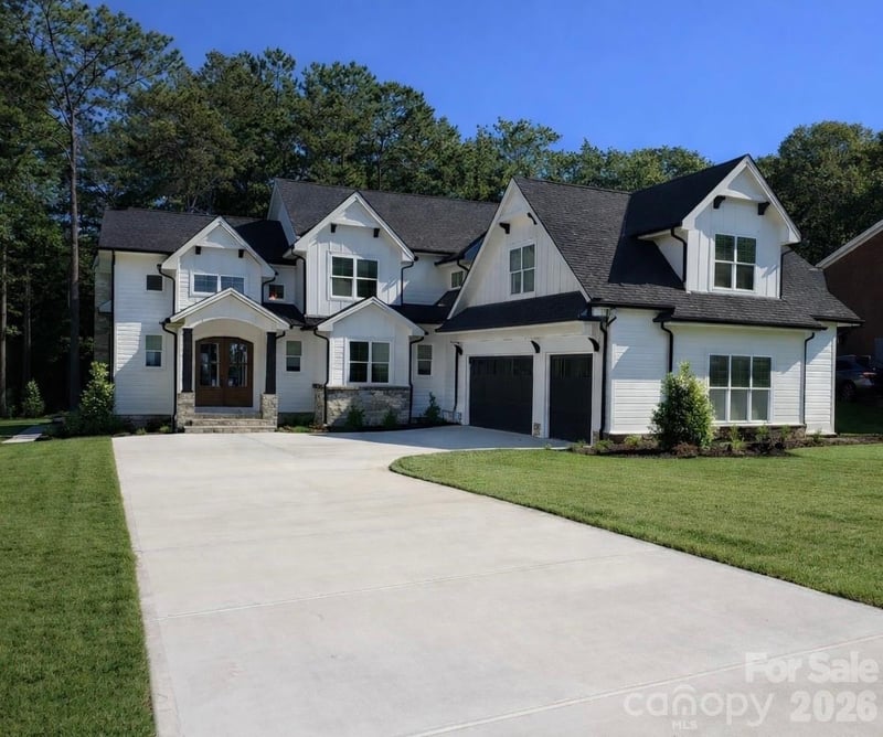 8026 Silver Jade, Denver, NC - 4 beds, 4 baths, 3,626 sqft - $1,290,000
