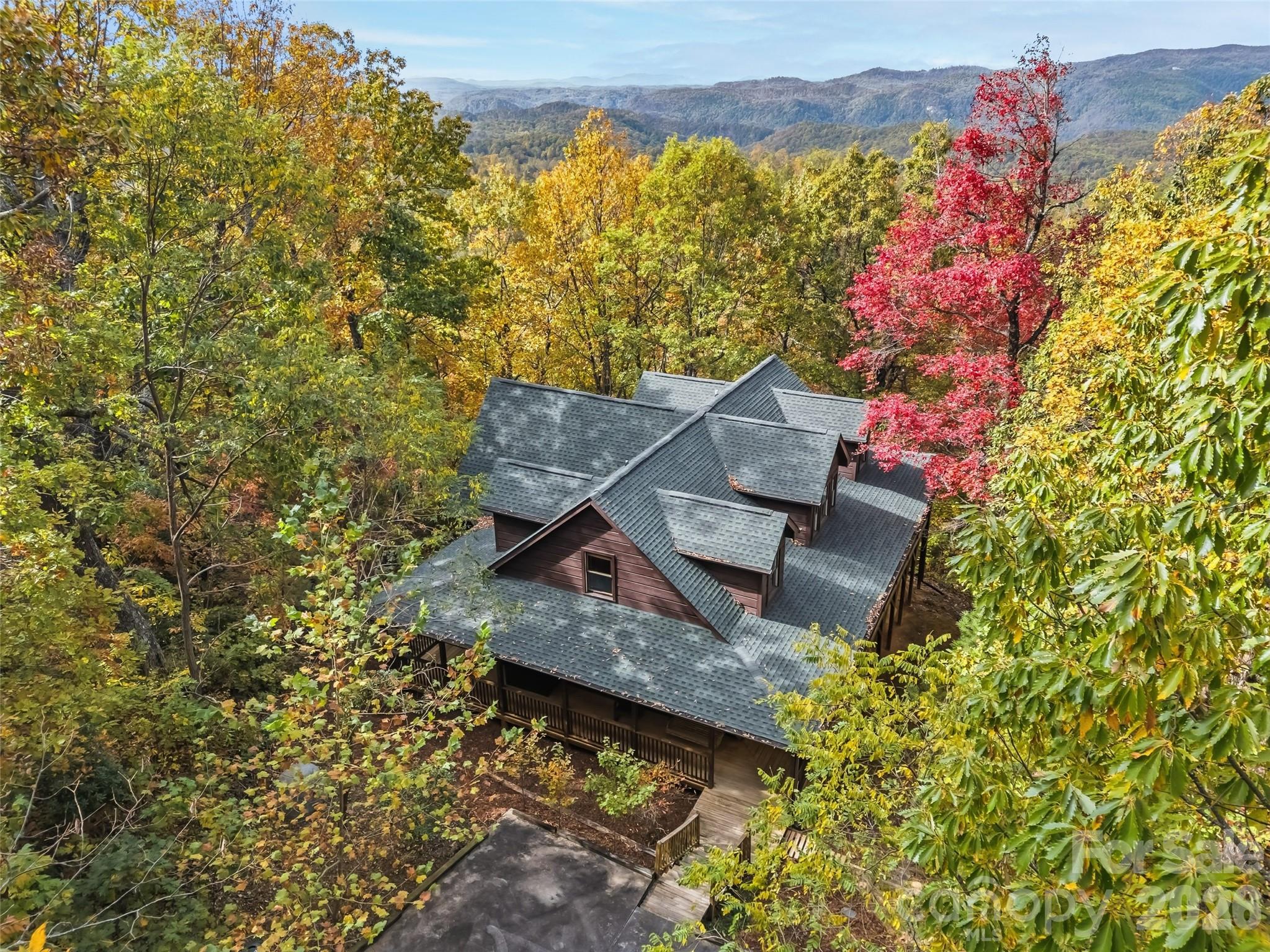 167 Mountain Vista Drive, Saluda, NC. property listing photo