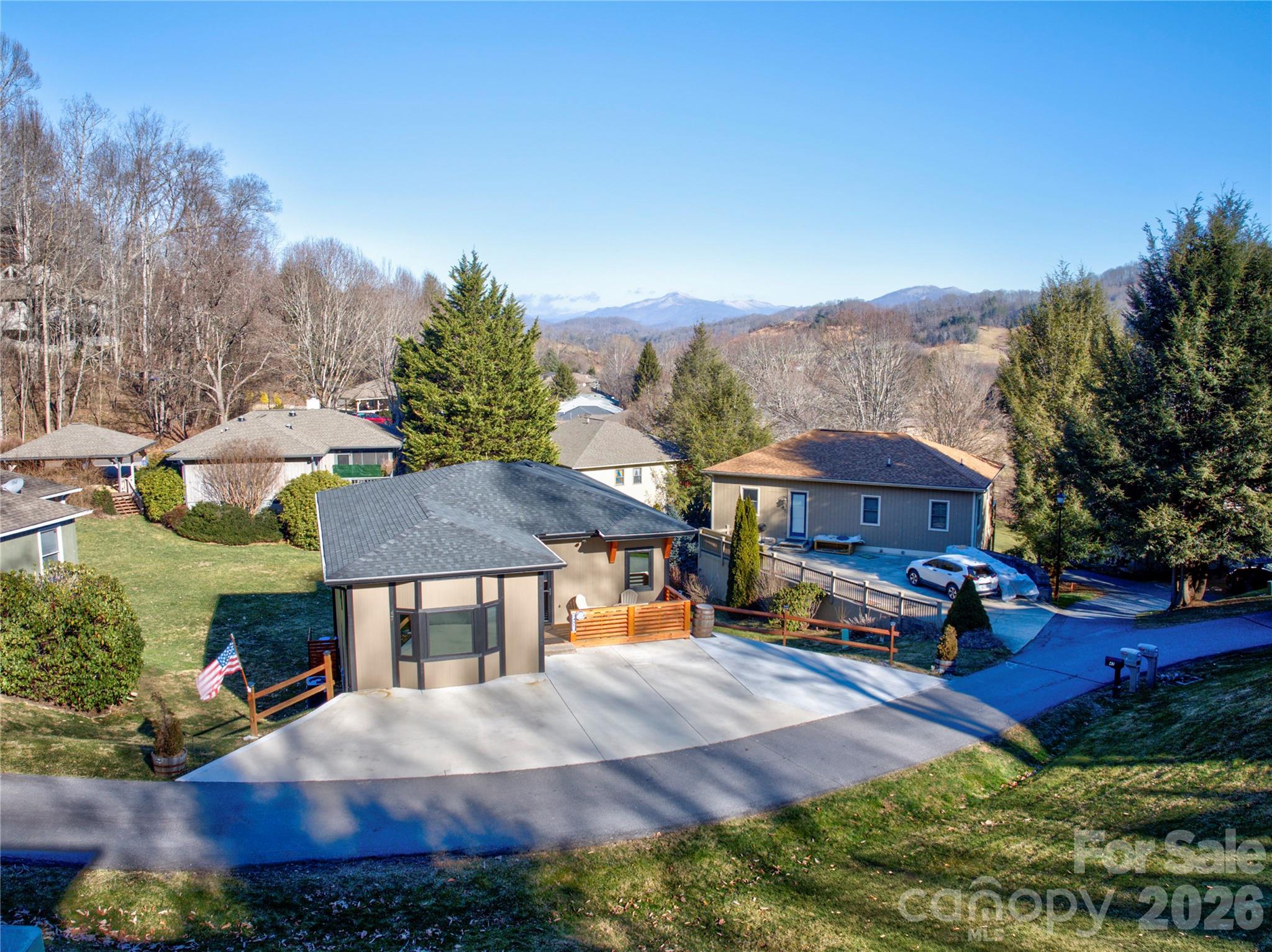 47 Winghaven Heights, Waynesville, NC. property listing photo